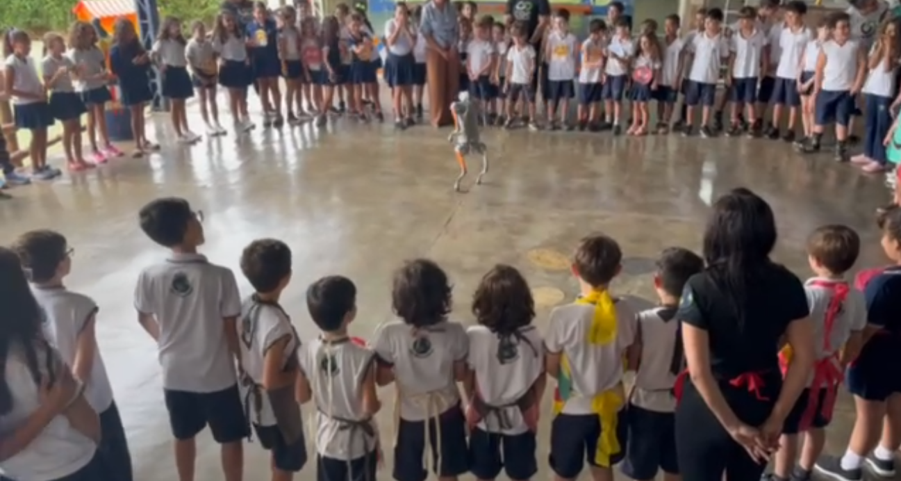 A Responsabilidade da Escola 4.0: Como Inovar com Robótica Avançada e Preparar a Próxima Geração